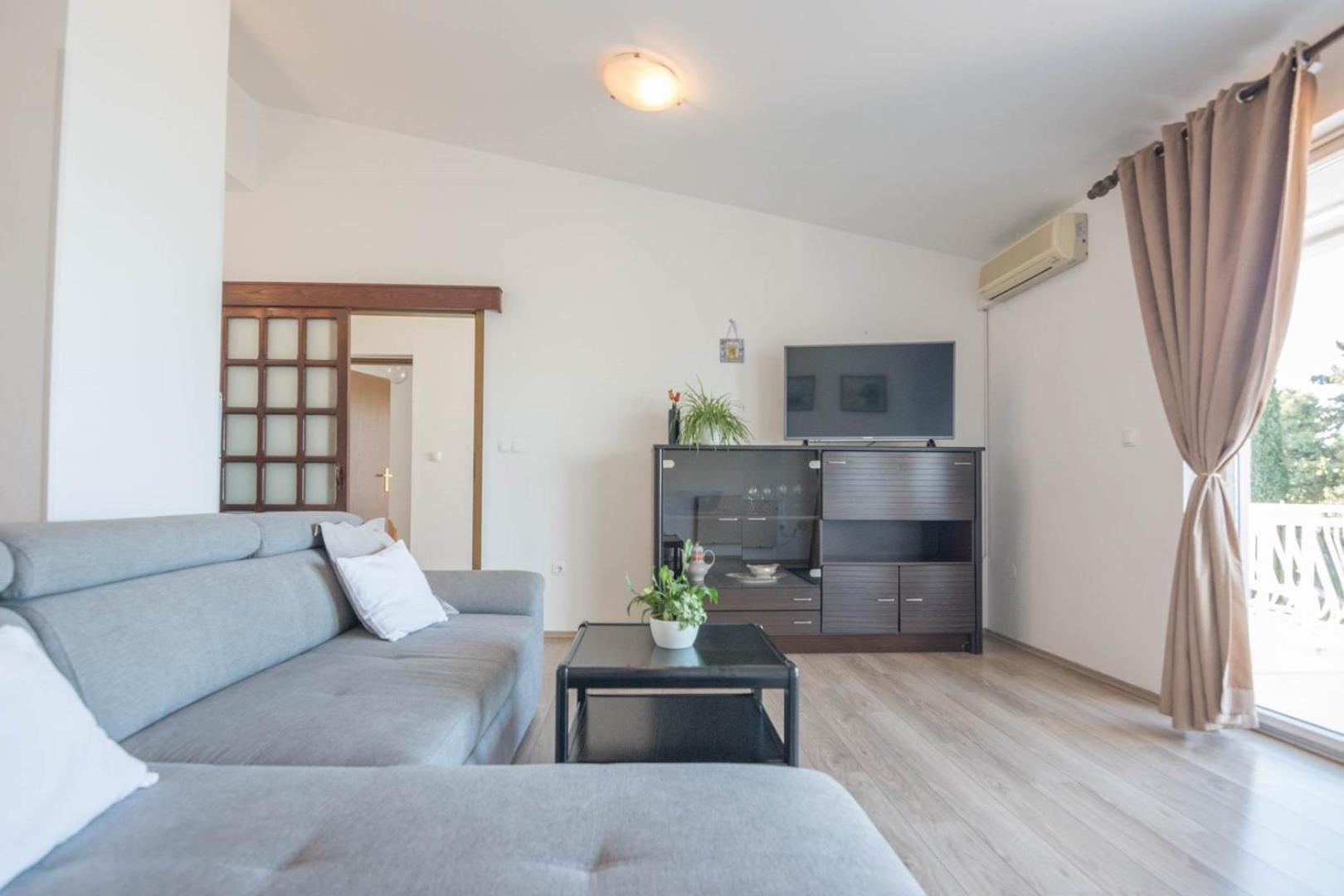Apartment Rajna Biograd Na Moru Exterior foto